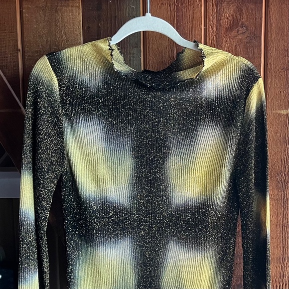 Shine Ruffle Mock-Neck Sweater | Happy Sheep - Picture 2 of 4